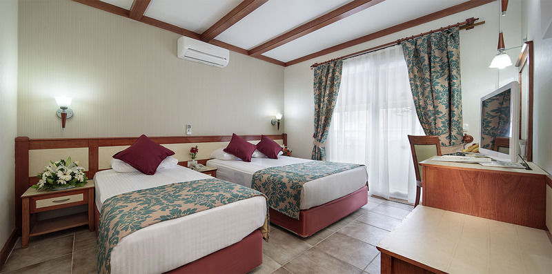 Alaiye Kleopatra Hotel อลันยา ภายนอก รูปภาพ