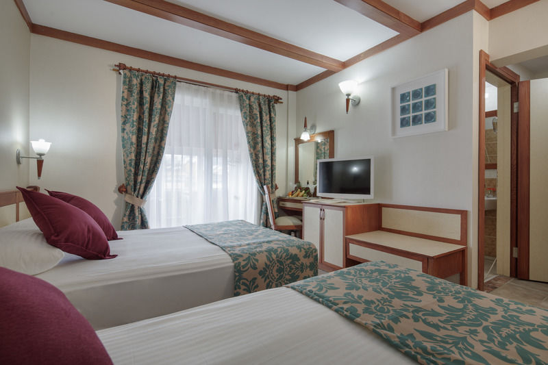 Alaiye Kleopatra Hotel อลันยา ภายนอก รูปภาพ