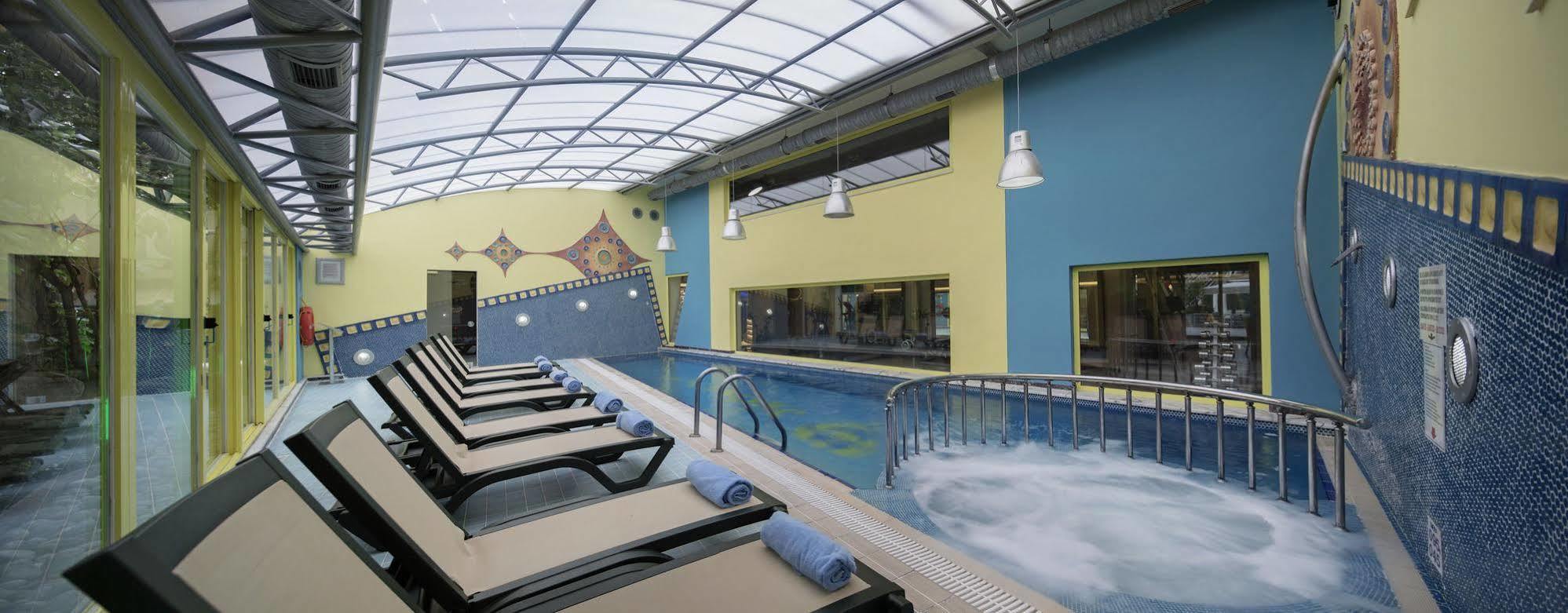 Alaiye Kleopatra Hotel อลันยา ภายนอก รูปภาพ