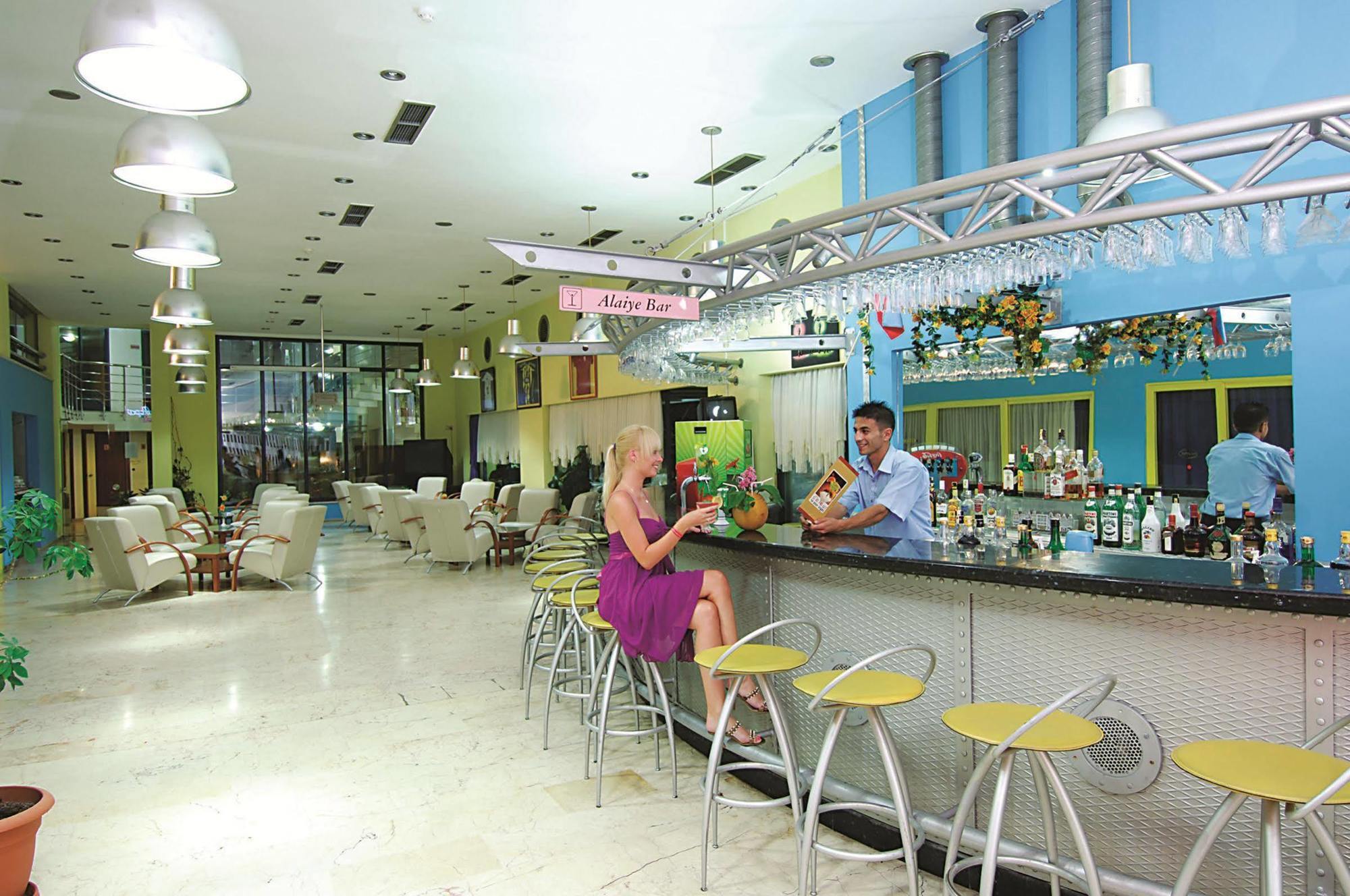 Alaiye Kleopatra Hotel อลันยา ภายนอก รูปภาพ