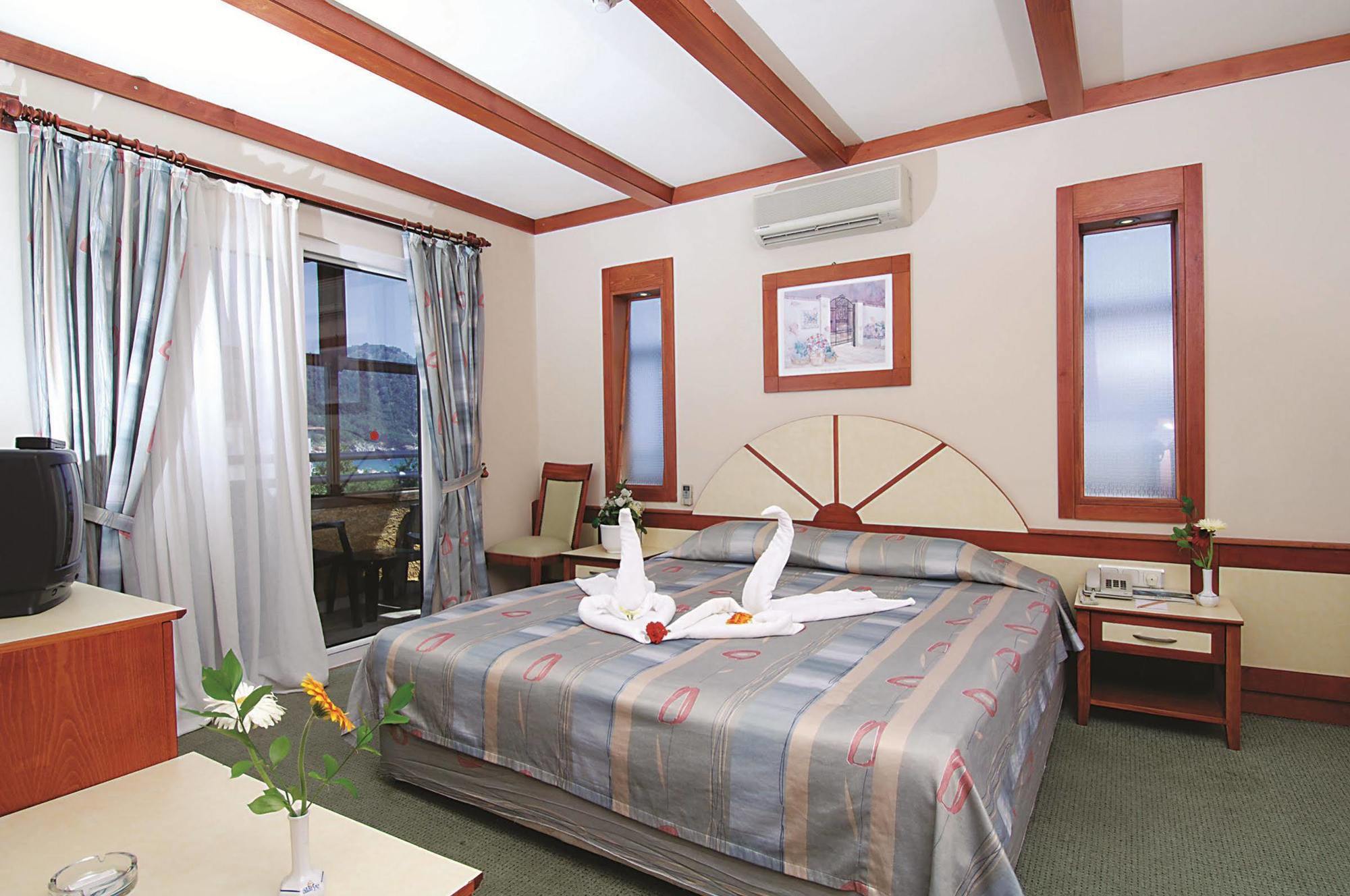 Alaiye Kleopatra Hotel อลันยา ภายนอก รูปภาพ